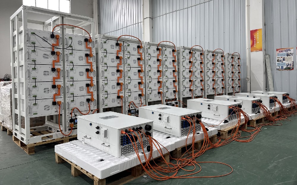 Deye 50kW Three-Phase Inverter – 5-Unit Parallel Solution